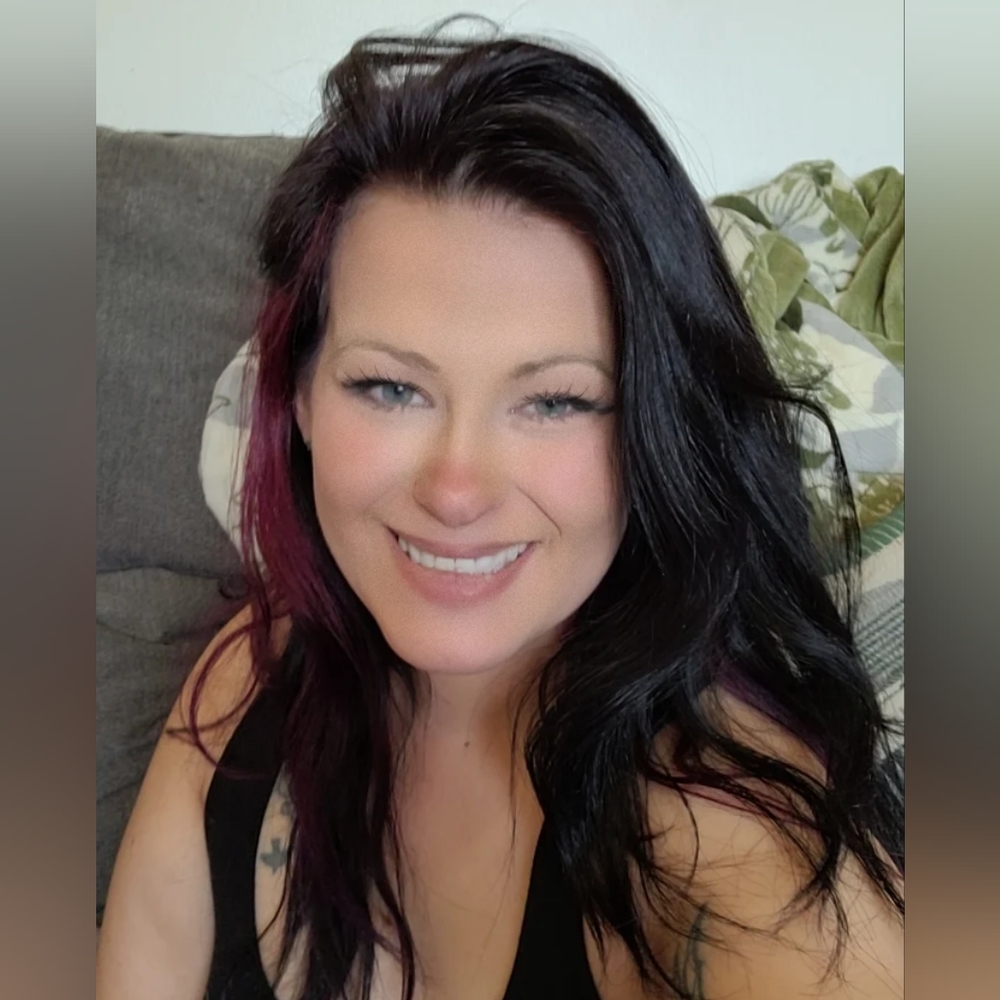 Meet your Posher, Rae - Picture 2 of 11